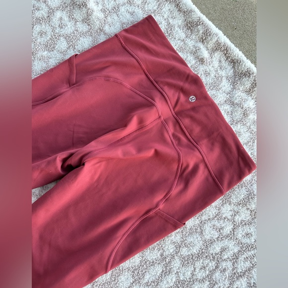 Lulu lemon rose color running leggings 25” - Picture 5 of 6